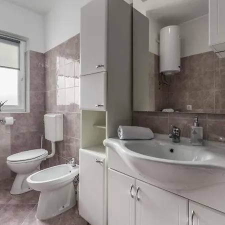 Villa Veli Golji Sleeps 8 Pool Air Con Wifi *