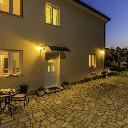 Veli Golji Sleeps 8 Pool Air Con Wifi Villa
