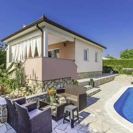 Veli Golji Sleeps 8 Pool Air Con Wifi
