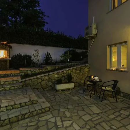 Veli Golji Sleeps 8 Pool Air Con Wifi Veligolji